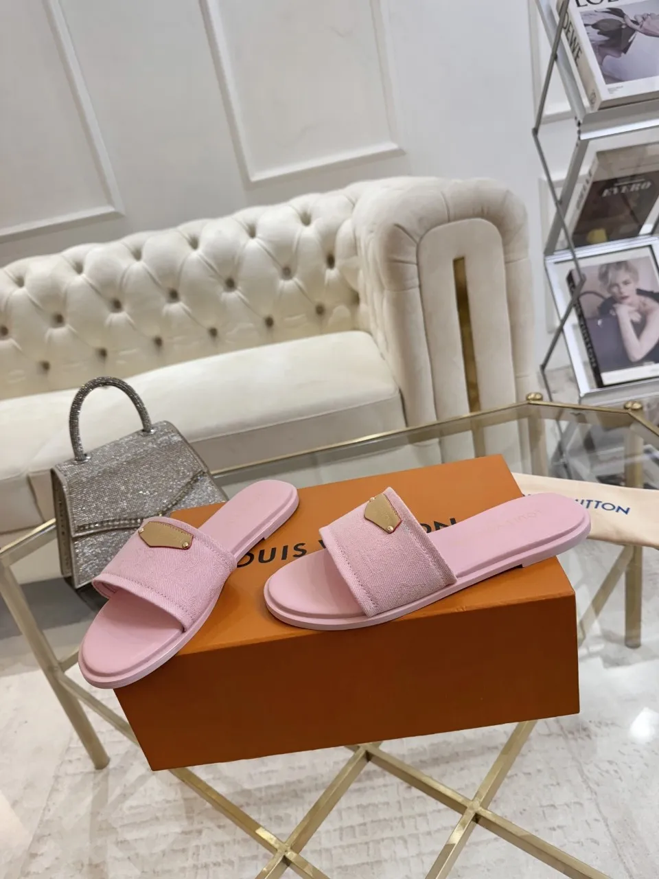 👟👟Ex-factory price 340👟👟 Genuine leather sole +40 Lv denim jacquard slippers, ex-factory price 70-43 Leather sole +40